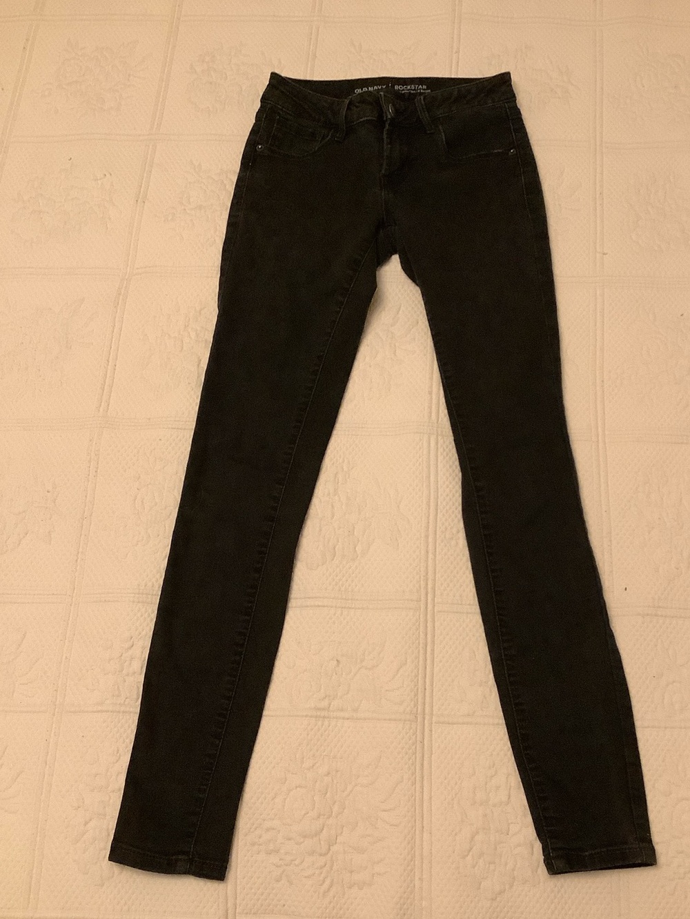 Old Navy Rockstar Low Rise Black Jeans 0 - Picture 9 of 9